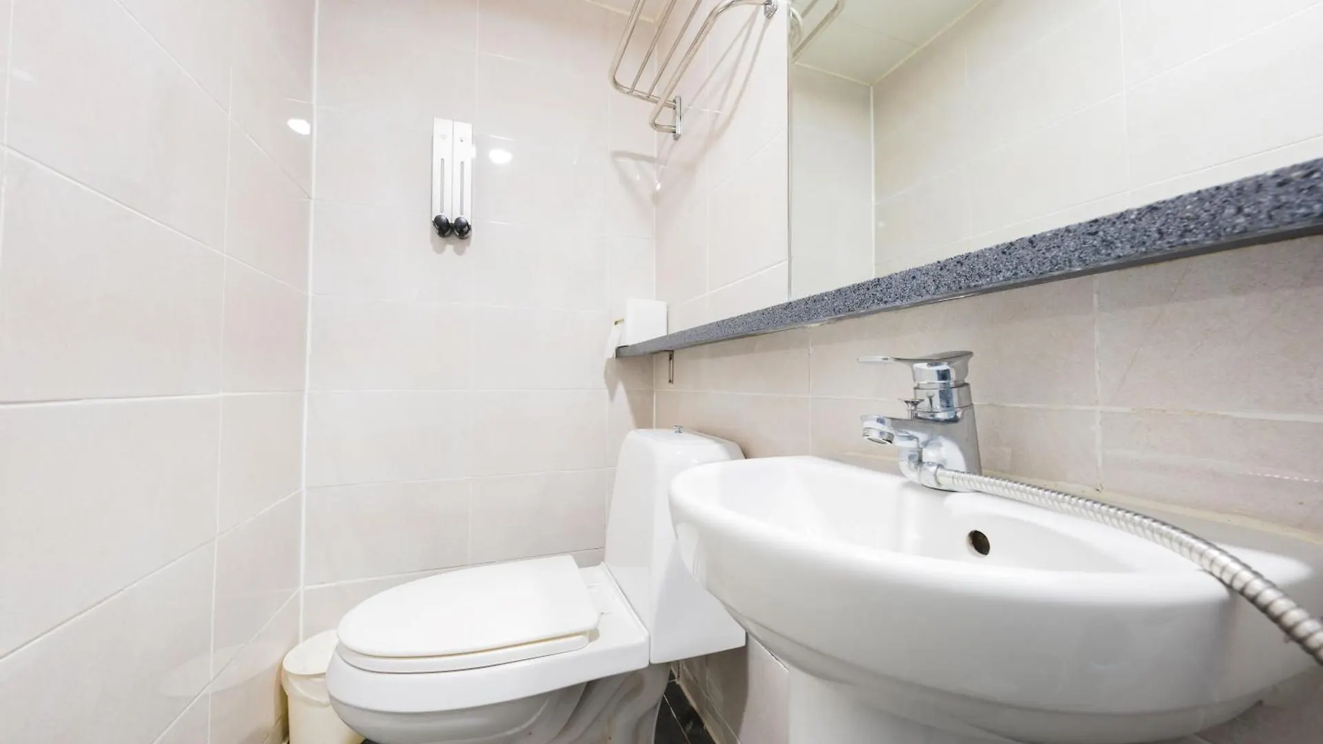 Myeongdong New Stay Inn Seoul Hostel