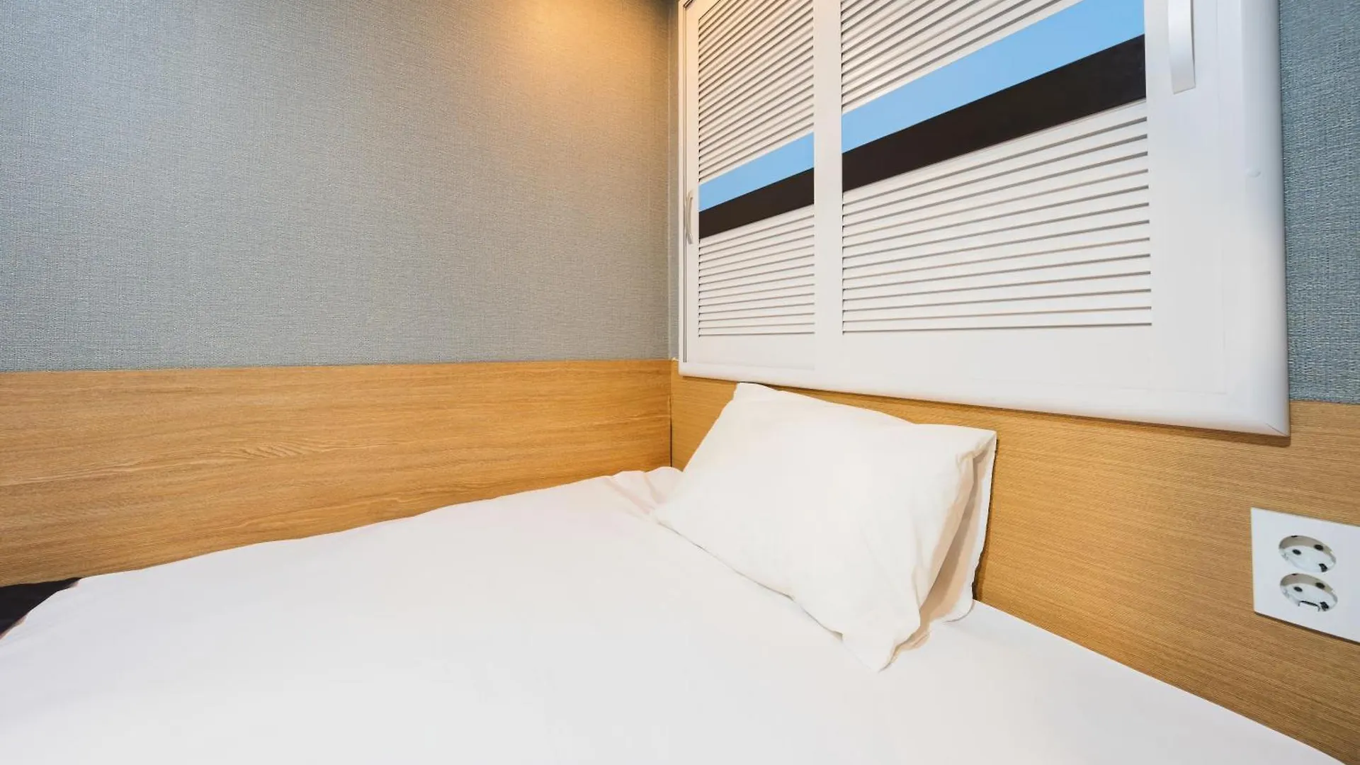 Hostel Myeongdong New Stay Inn Seoul South Korea
